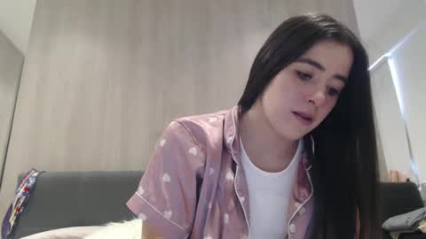 Zoe online show from 09/09/25, 06:07