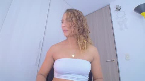 zoe online show from 12/18/25, 08:26