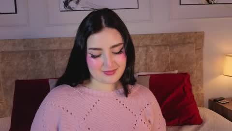 zoe_moon__ online show from 06/05/26, 12:00