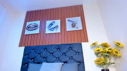 Zoe online show from 11/11/25, 09:37