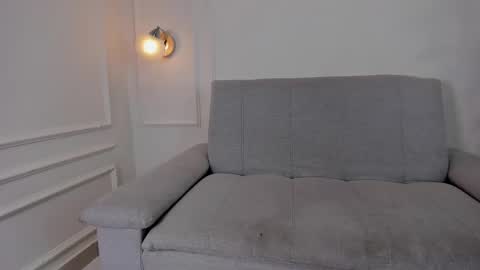 Zoe online show from 02/20/25, 07:08