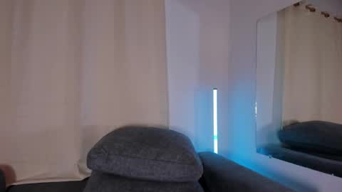 Zoe online show from 03/09/25, 10:52