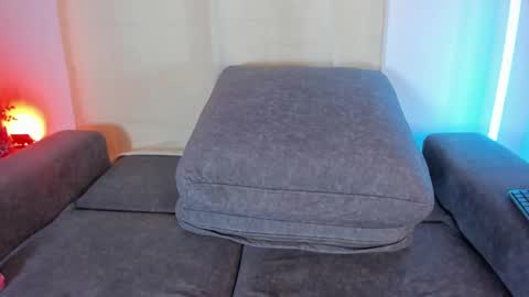 Zoe online show from 03/10/25, 01:56