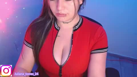 Snapshot of zoe_sexy69 chatting on 02/11/25, 04:02 ZOE online show from 02/11/25, 04:02