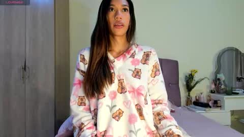 Zoe online show from 03/11/26, 12:38