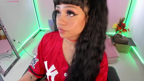 zoe_sullivan_ online show from 12/25/24, 04:11