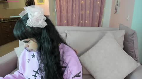 zoe_sullivan_ online show from 01/13/25, 09:19