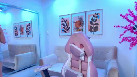 Zoe online show from 04/21/26, 11:27