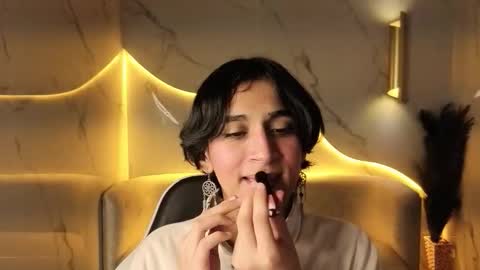 Zoe online show from 11/25/25, 12:27