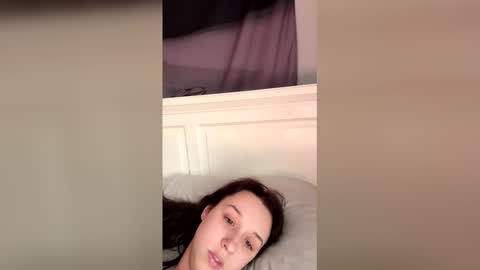 zoeapolo online show from 04/17/26, 09:18