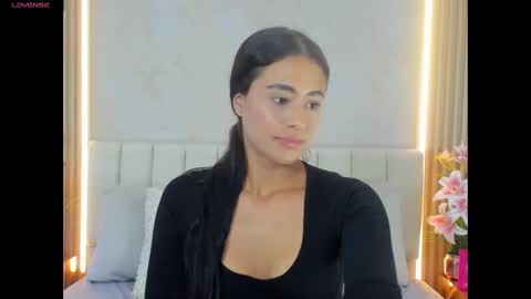 zoebarlowe online show from 11/23/25, 06:30