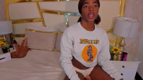 Snapshot of zoecarrter chatting on 02/27/26, 03:23 Zoecarrter online show from 02/27/26, 03:23