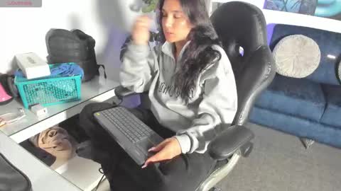 Zoe online show from 02/24/26, 02:53