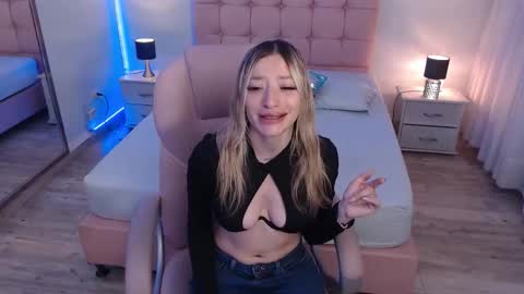 zoe online show from 11/25/25, 02:55