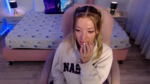 zoe online show from 02/20/26, 04:53