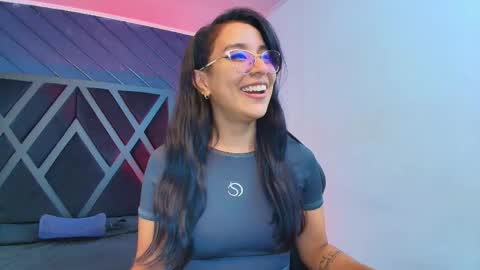 Snapshot of zoee_martins_ chatting on 05/02/26, 05:40 Zoe 3 online show from 05/02/26, 05:40