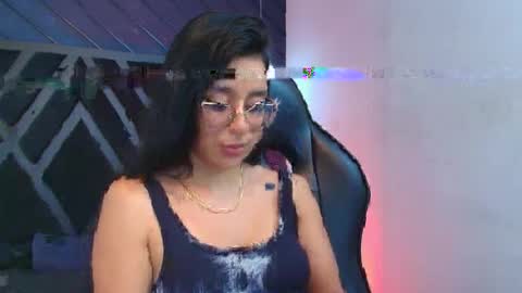 Snapshot of zoee_martins_ chatting on 05/04/26, 05:53 Zoe 3 online show from 05/04/26, 05:53