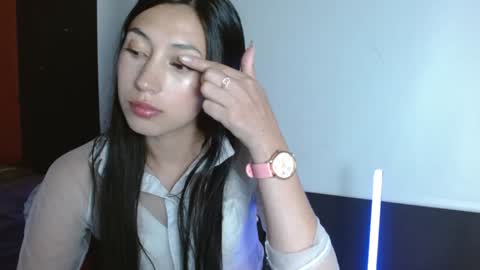 Laura  online show from 12/11/24, 04:07