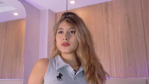 Zoe online show from 04/07/26, 11:32