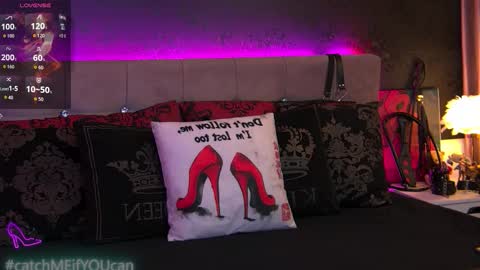 ZoeMesmerize online show from 02/16/26, 09:49