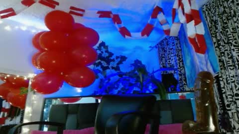 Snapshot of zoemi chatting on 02/28/25, 03:59 zoemi online show from 02/28/25, 03:59