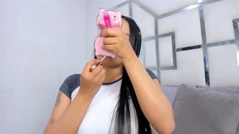 ZoeSwam online show from 11/17/25, 03:23