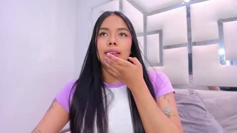 ZoeSwam online show from 12/15/25, 02:05