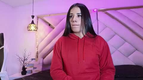 Zoe online show from 03/24/26, 12:43