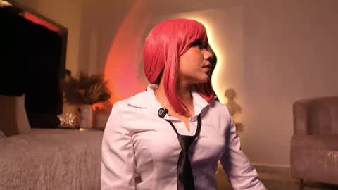 zoevidal_ online show from 11/14/25, 12:15