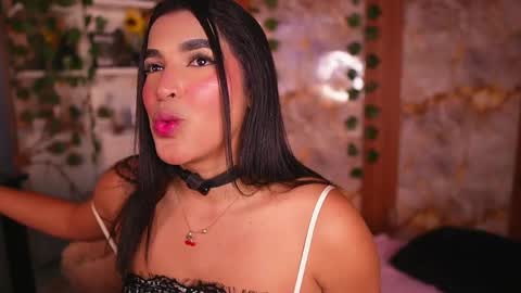 Snapshot of zoey_fox_ chatting on 05/11/26, 12:38 zoey fox online show from 05/11/26, 12:38