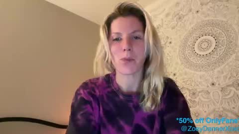 Zoeydanner online show from 01/28/25, 09:30