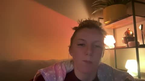 Zoeydanner online show from 02/11/26, 03:44