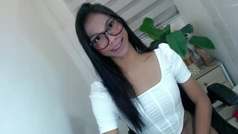 zoey online show from 03/02/25, 09:32