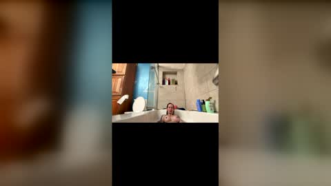 Snapshot of zoeyportland chatting on 02/04/26, 09:15 Zoey Portland online show from 02/04/26, 09:15