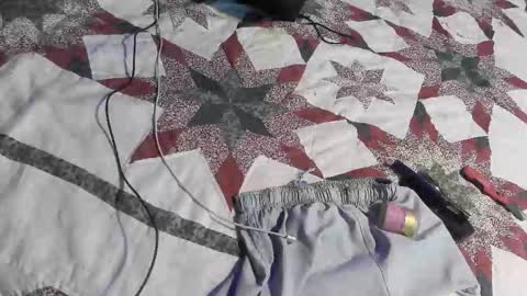 Snapshot of zoeyportland chatting on 02/17/26, 06:10 Zoey Portland online show from 02/17/26, 06:10