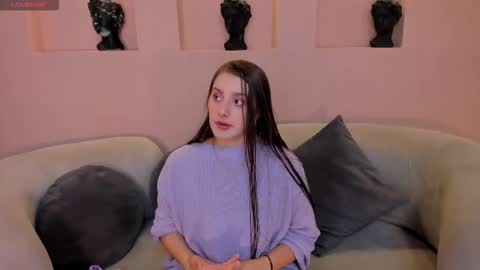Zoey Walker online show from 10/13/25, 12:05