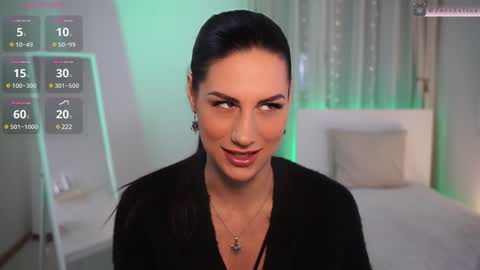 zoezolton online show from 12/16/24, 05:43