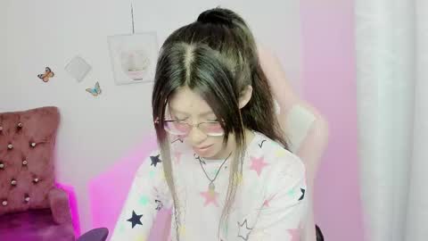 Alicie online show from 10/25/25, 04:53