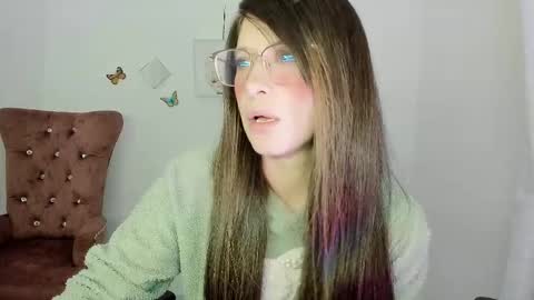 Alicie online show from 12/01/25, 03:44