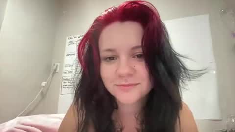 Snapshot of zoomrabbit chatting on 11/18/25, 03:12 zoomrabbit 3 online show from 11/18/25, 03:12