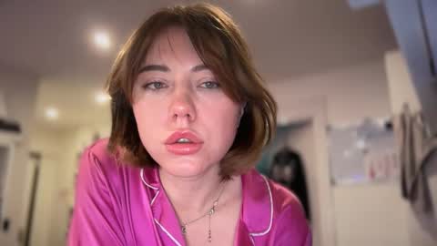 Melani online show from 03/25/26, 10:38