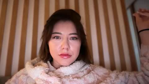 Snapshot of zorelina chatting on 04/01/26, 12:39 Melani online show from 04/01/26, 12:39