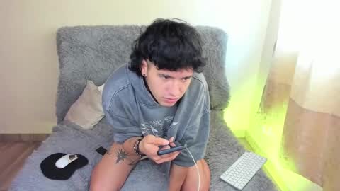 ZOREN online show from 10/22/25, 04:40