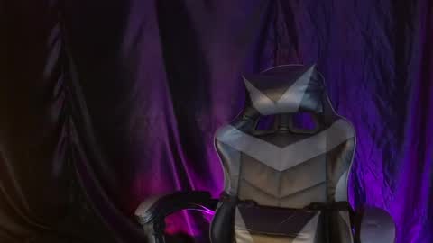Snapshot of zoriel_derox chatting on 05/11/26, 06:27 Zoriel online show from 05/11/26, 06:27