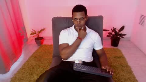 Snapshot of zoriel_derox chatting on 05/24/26, 06:13 Zoriel online show from 05/24/26, 06:13