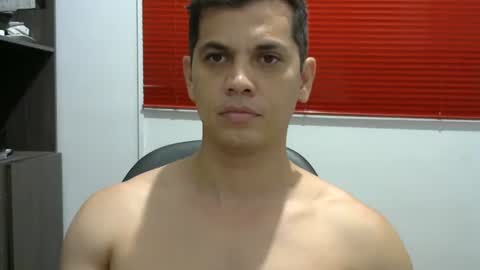 Snapshot of zoro_00 chatting on 01/19/26, 12:14 zoro_00 online show from 01/19/26, 12:14
