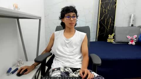     online show from 10/23/25, 07:45