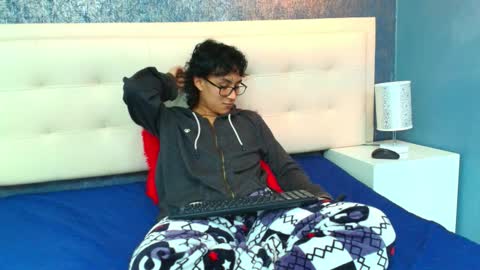     online show from 11/07/25, 12:27