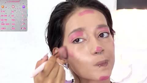 Violeta online show from 10/27/25, 12:20