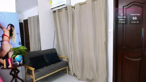 zou_quira online show from 02/07/26, 12:25